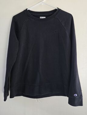 Champion Black Crewneck Sweatshirt
